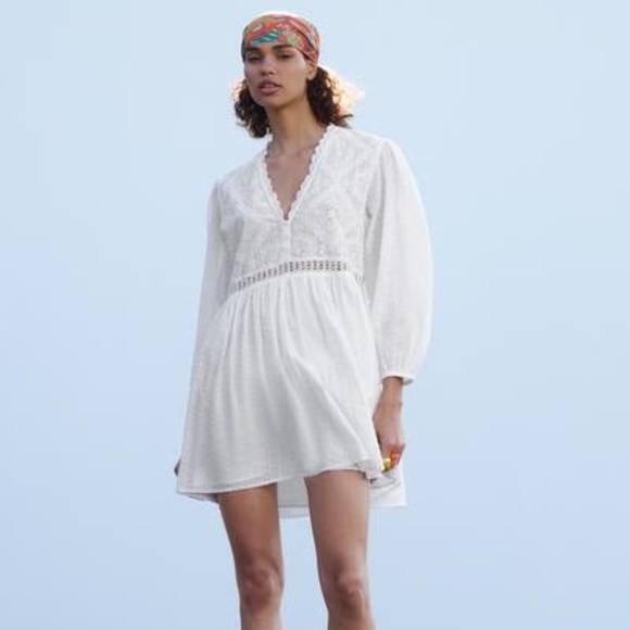 Zara SHORT EMBROIDERED DRESS - Picture 1 of 5